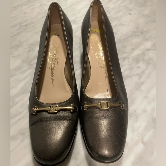 Salvatore Ferragamo Shoes - Vintage Salvatore Ferragamo Women's Metallic Gray Loafers
